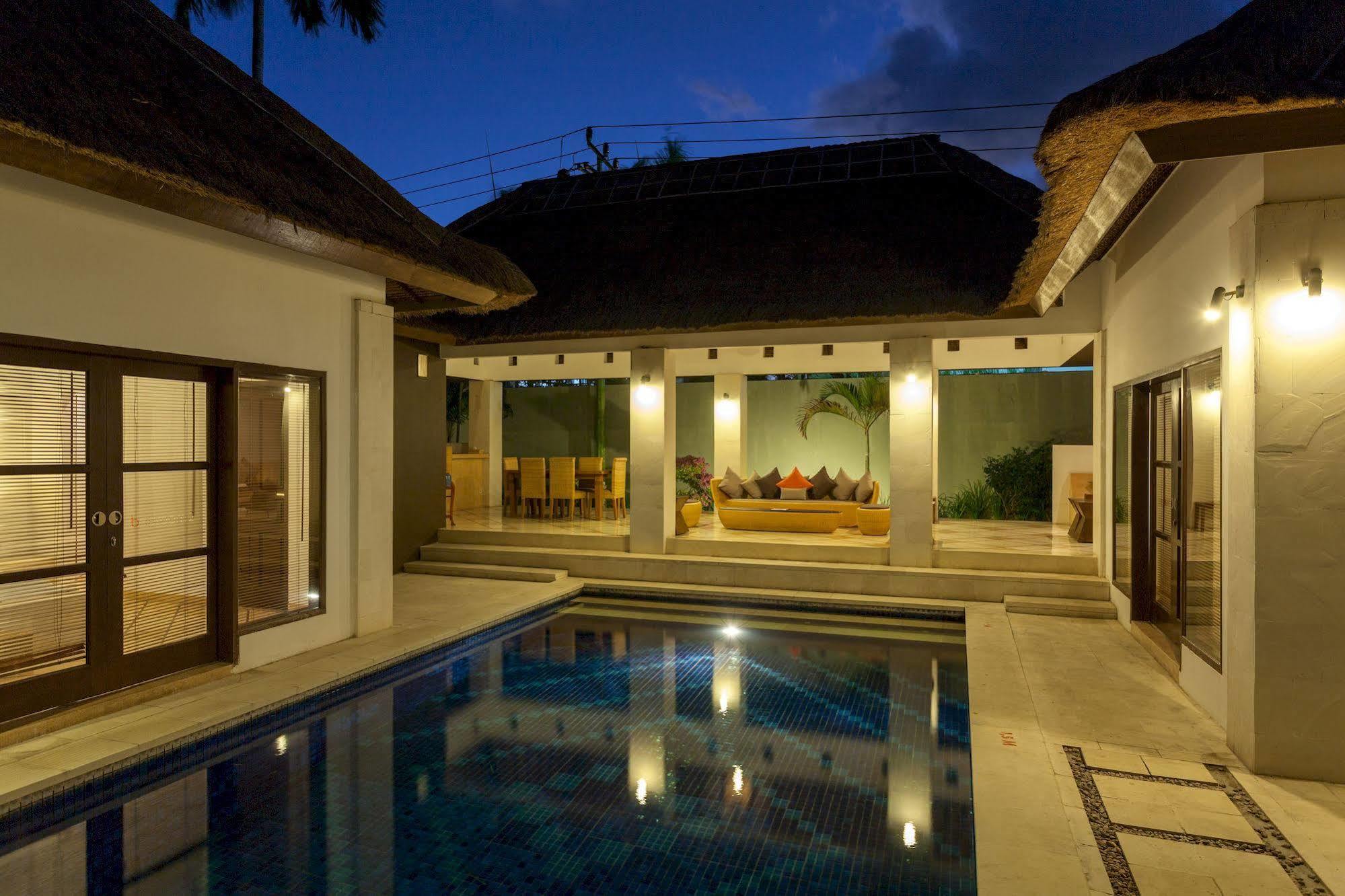 Casa Benita By Bracha Villas Management Seminyak Esterno foto